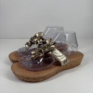Born Radiance Women's US 9M/40.5 Gold Metallic Floral Casual Wedge Sandal B77015